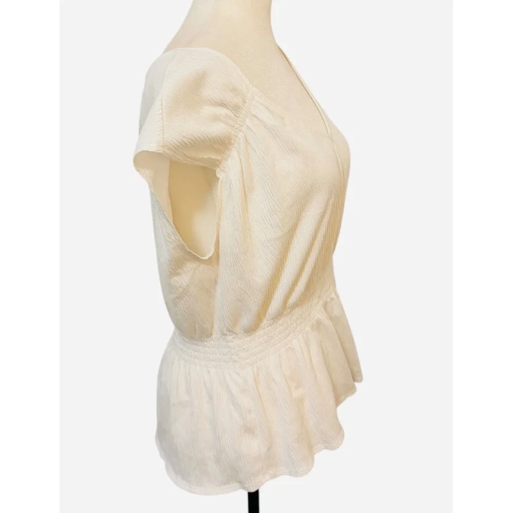 Old Navy Large White Textured Peplum V Neck Cap Sleeve Top Women's - Picture 6 of 9